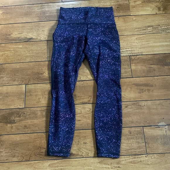 Lululemon patterned Leggings - Picture 1 of 6